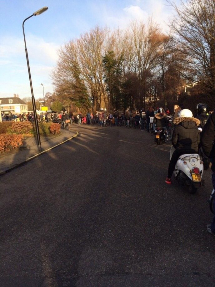 Fietser lopen veel vertraging op. Foto via Twitter @elnurse