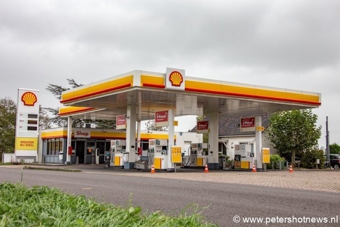 De Shell aan de Mijdrechtse Dwarsweg moest zijn deuren sluiten. Tanken was niet mogelijk.