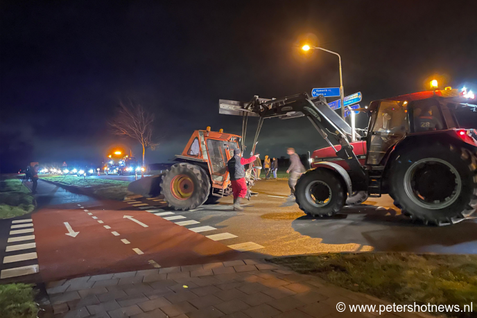 Landbouwvoertuig verliest vooras op N405 in Kamerik