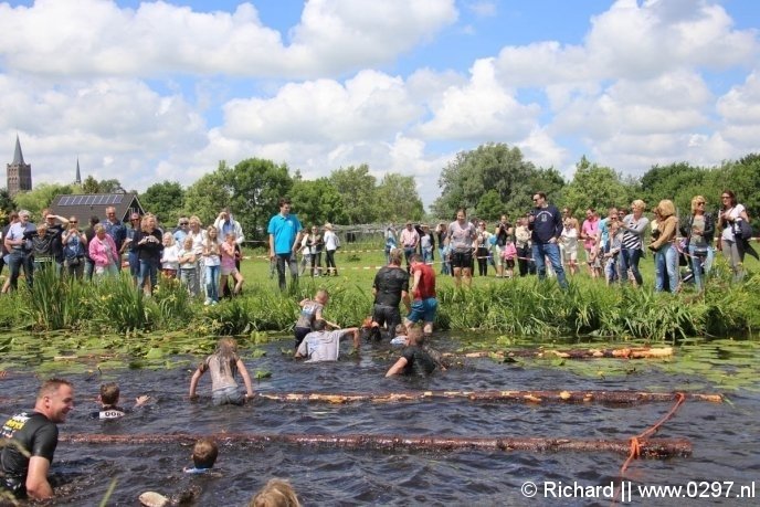 https://0297.nl/fotoalbums/572/vinkefest-zondagmiddag-de-makelaardij-witte-prutmasters