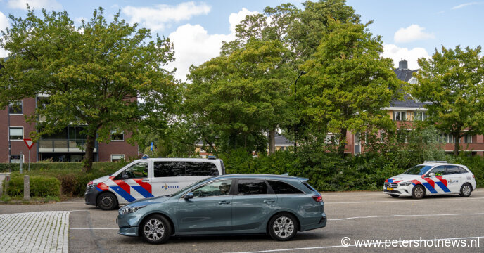 De DSI en politie verzamelde eerst bij de Hoofdweg in Mijdrecht